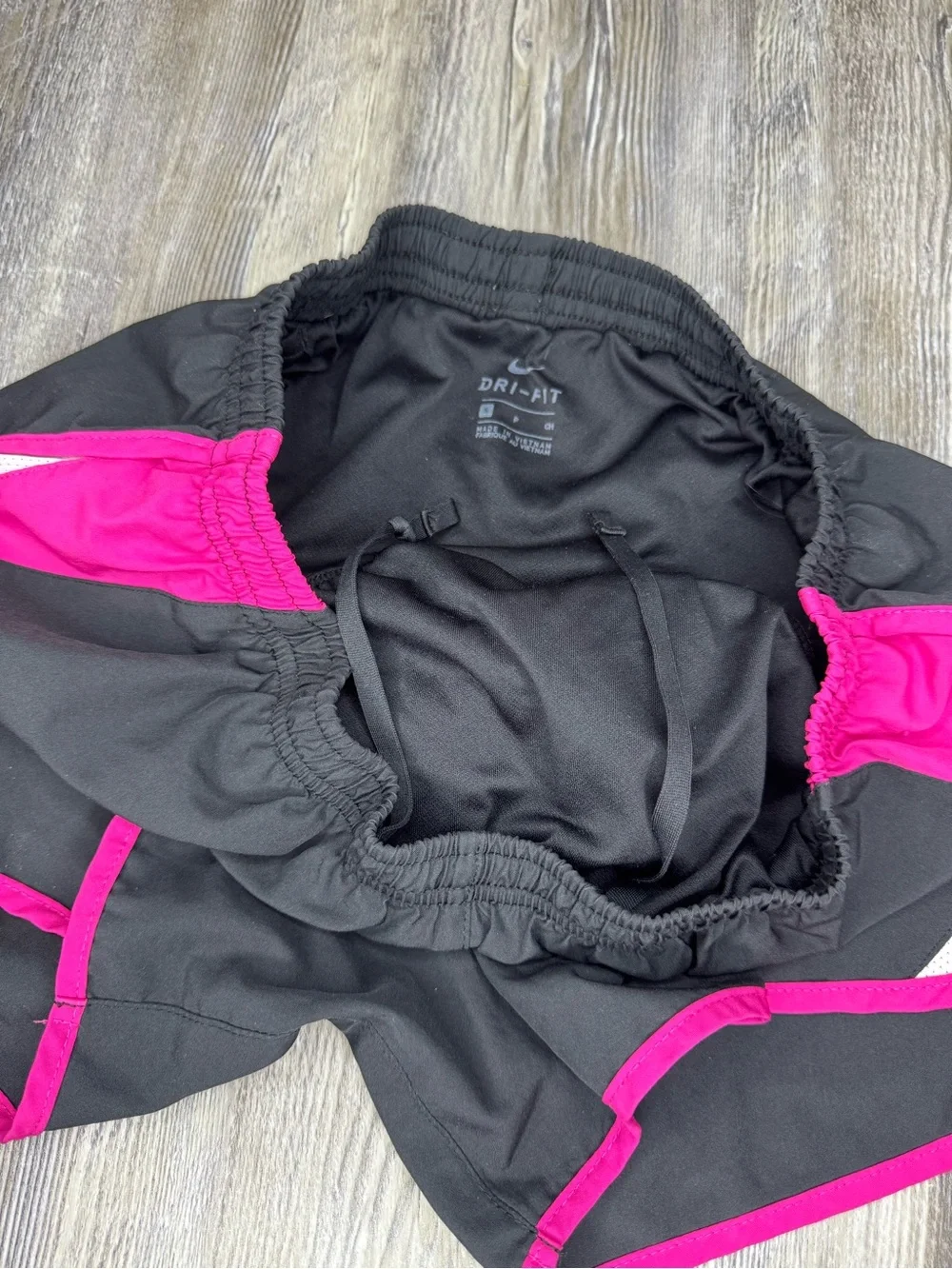 Nike Women’s Black Pink Dri FIT Lined Lightweight Workout Running Shorts Small